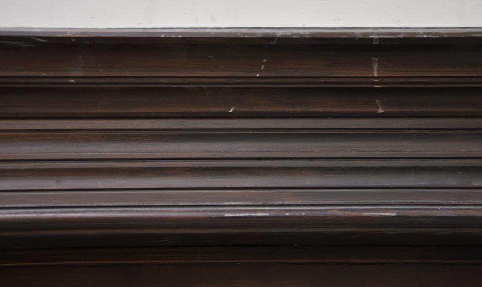 Старинный деревянный камин в неоготическом стиле, украшенный в декоративной манере «трубадур». Старинный деревянный камин в неоготическом стиле, украшенный в декоративной манере «трубадур».-5